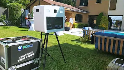 Bobox Lyon - Location photobooth et livre d'or audio