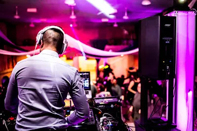 WWW.DJPRIVE-PARIS.COM