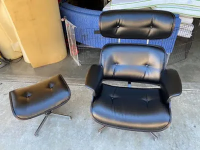 Aquino's Upholstery