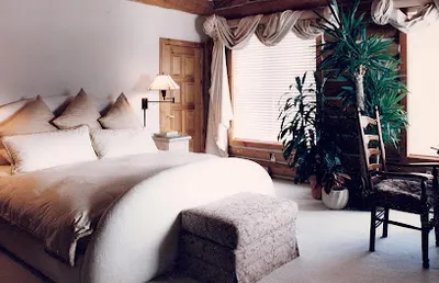 Custom Furnishings, Inc.